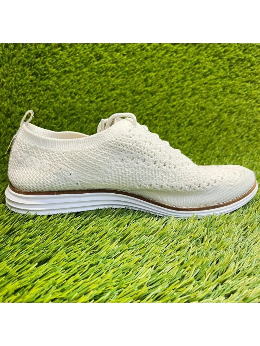 Cole Haan Original Grand Womens Size 7.5 Ivory Stitchlite Wingtip Oxford Shoes